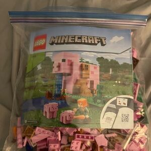 *INCOMPLETE* Lego Minecraft Pig House #21170